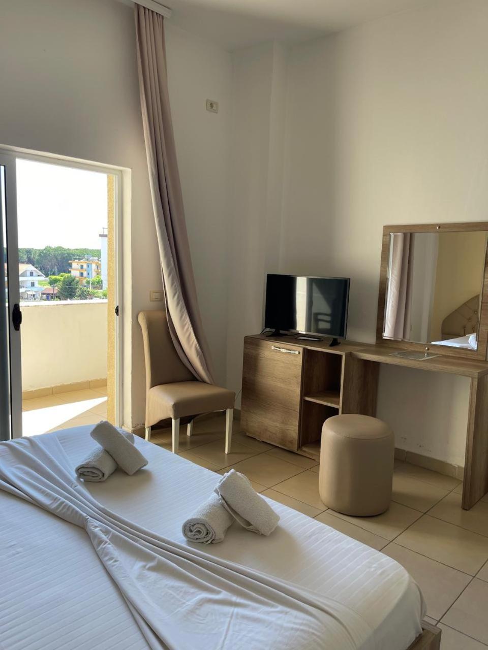 Hotel Princ Golem  Kültér fotó